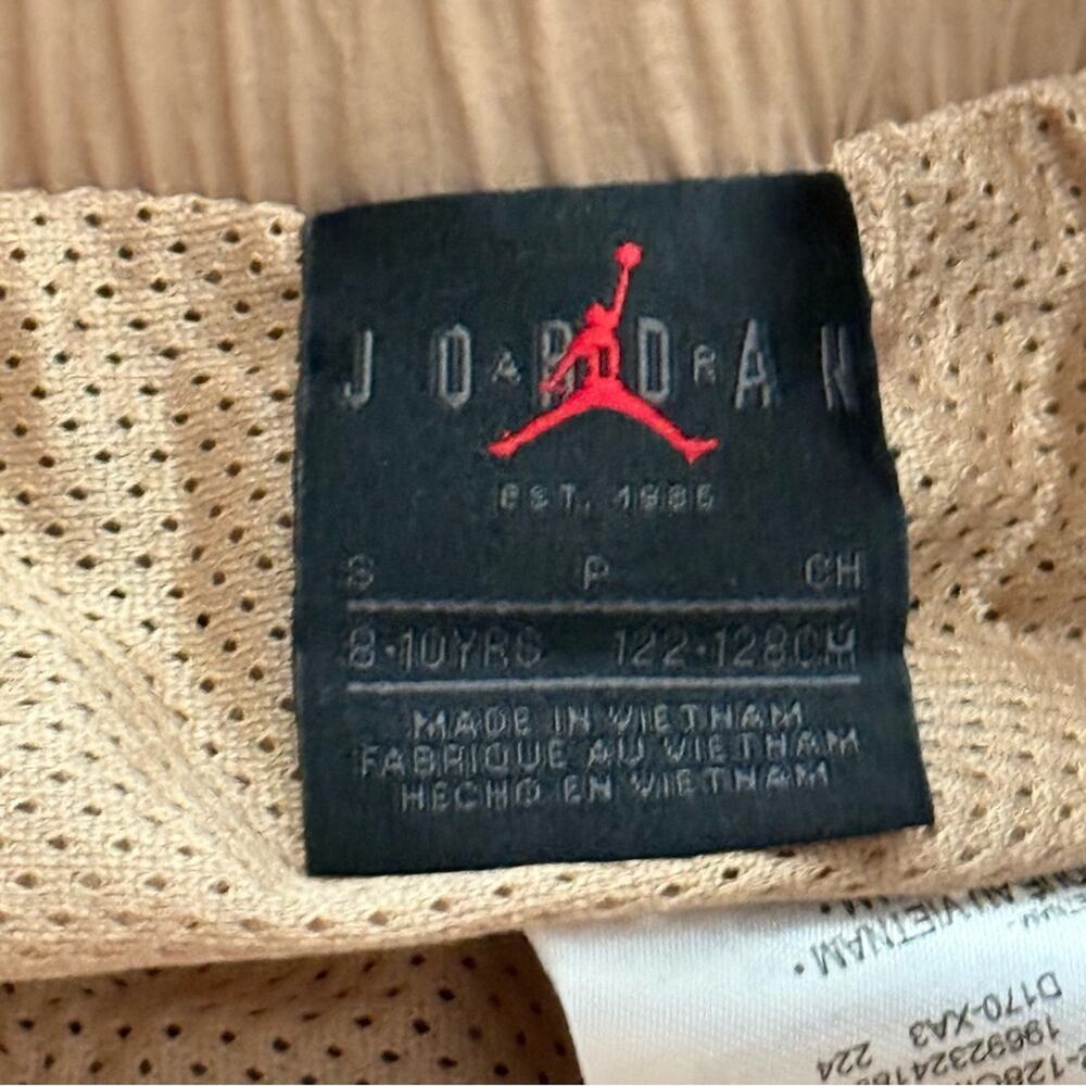 Jordan Nike Jumpman High Flying Shorts Tan Girls Size Small Athletic New - Picture 6 of 7